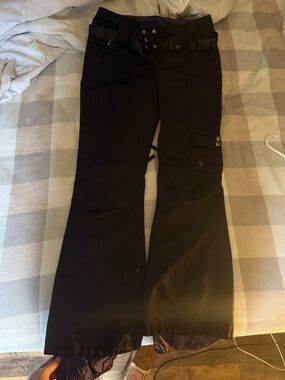 Burton Black women’s/teens snow Pants